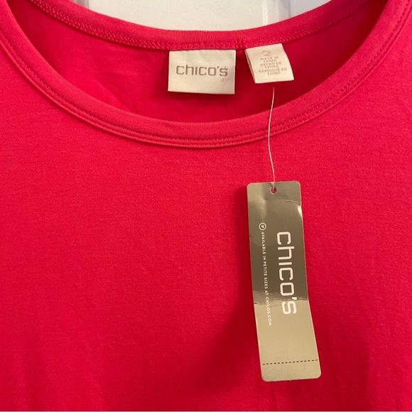 Chico’s Asymmetrical Crochet Hem Top - NWT Chico’s Size 2 / Large Wild Tuberose - Picture 8 of 9